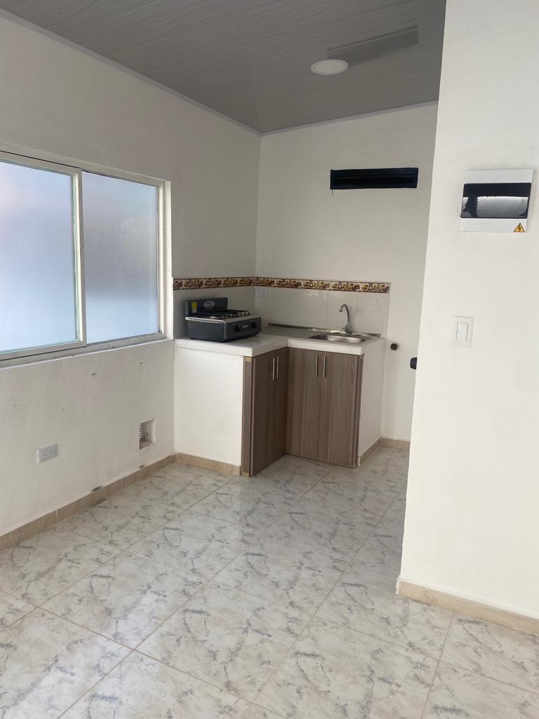 Apartaestudio en arriendo — Centro San Joaquín — imagen 3