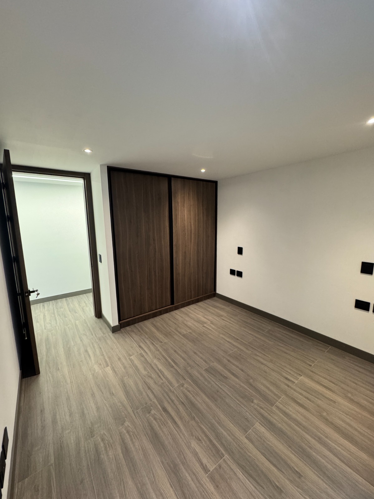 Apartamento en venta — Edificio Milán, Alta Suiza — imagen 4