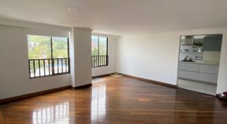 MILAN APARTAMENTO DE TRES HABITACIONES Y DOS PARQUEADEROS.