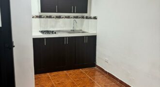 APARTA-ESTUDIO CON COCINA PRIVADA, BAÑO PRIVADO.