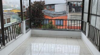 CASA EN LA CAROLA