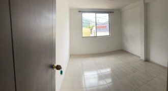 SE ARRIENDA CASA – BARRIO LA CASTILLA FRENTE AL TERMINAL NUEVO