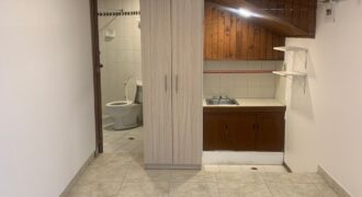 SE ARRIENDA APARTAESTUDIO – SECTOR LOS ROSALES  Área: 14 m²